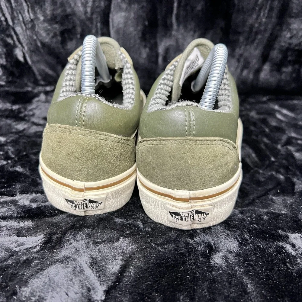 Vans Old Skool MTE 721454‎ Unisex M7/W8.5 Shoes Grape Leaf Marshmallow Sneakers